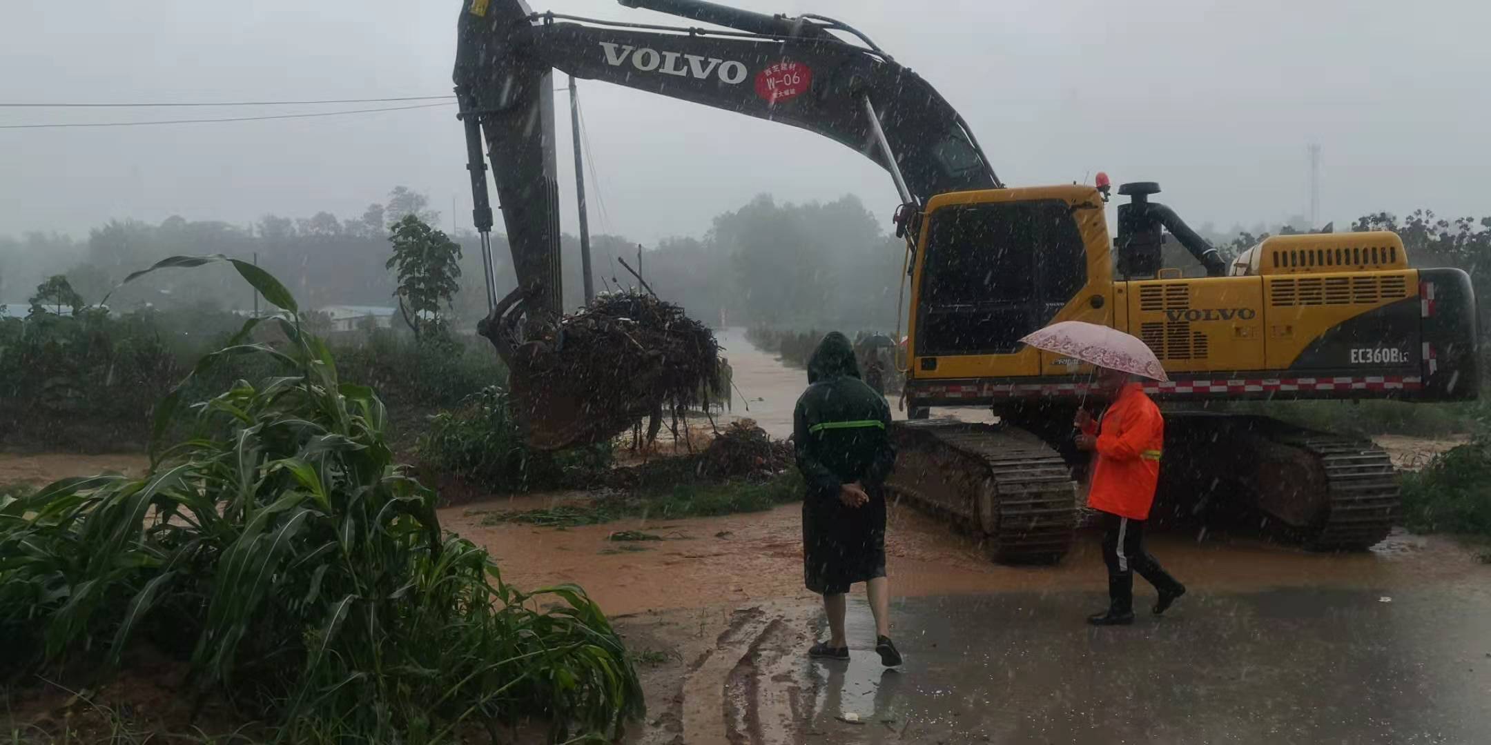 宏大人心系河南∣風(fēng)雨面前，我們一起扛！